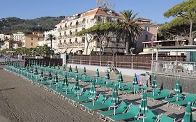 Hotel Palace Diano Marina